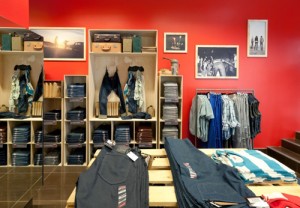levi-strauss-pop-up-boutique-by-rcg-auckland-new-zealand-01